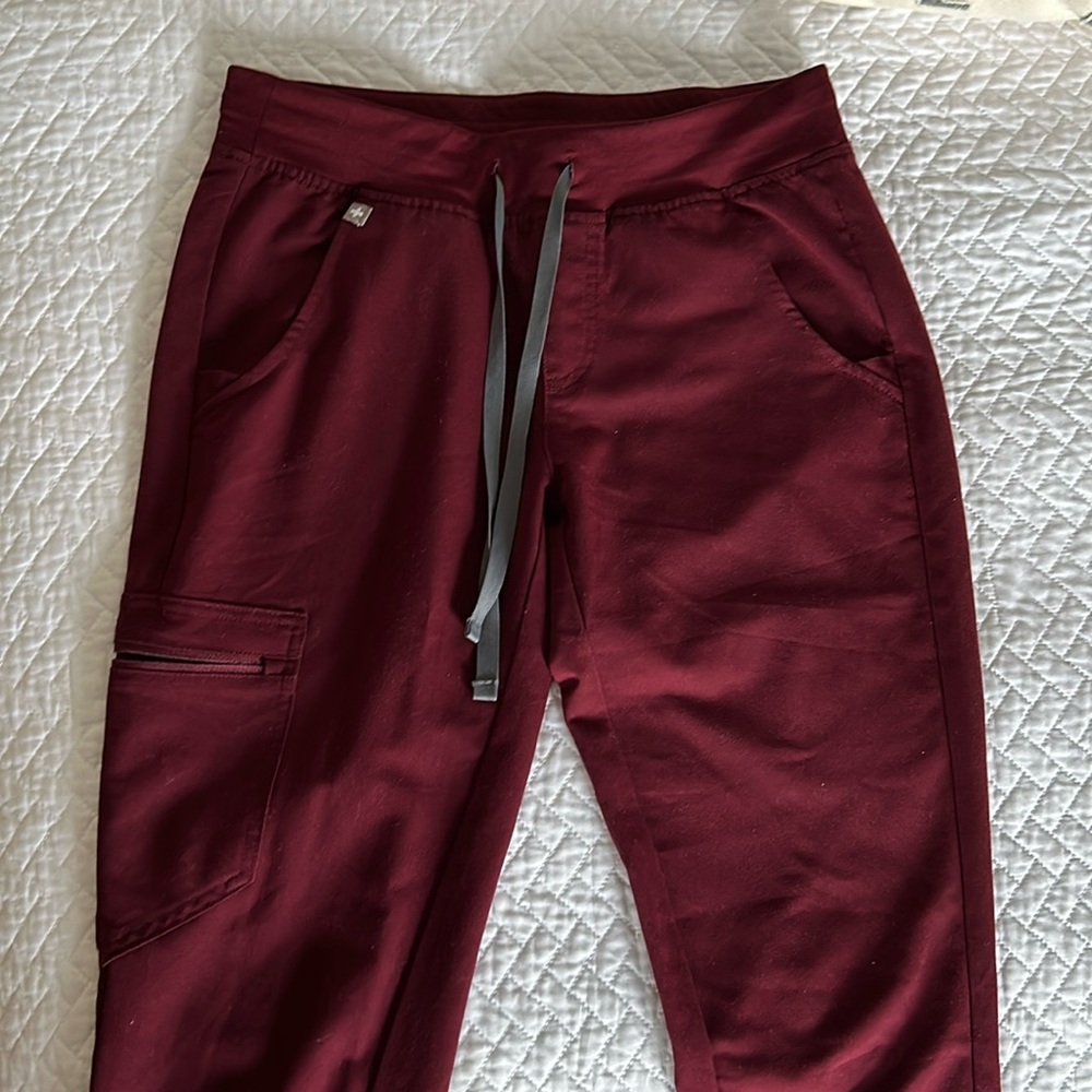 FIGS Zamora Jogger Scrub Pants - Burgundy - Women’s - XS